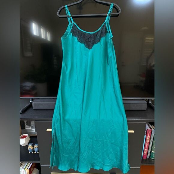 Soma Green and Black Lace Chemise - Picture 7 of 8